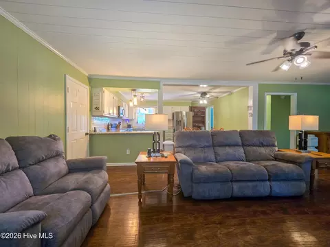 Living - 809 Sandy Ridge Rd, Tyner, NC 27980 photo 2 of 5