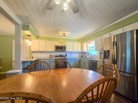 Kitchen - 809 Sandy Ridge Rd, Tyner, NC 27980 photo 1 of 4