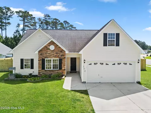 200 Ivy Glen Ln, Jacksonville, NC 28546