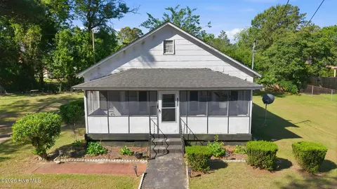 117 Faulk St, Williamston, NC 27892