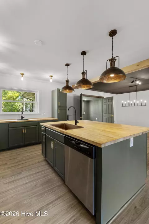 Kitchen - 310 E Cliff St, Wallace, NC 28466 photo 1 of 11
