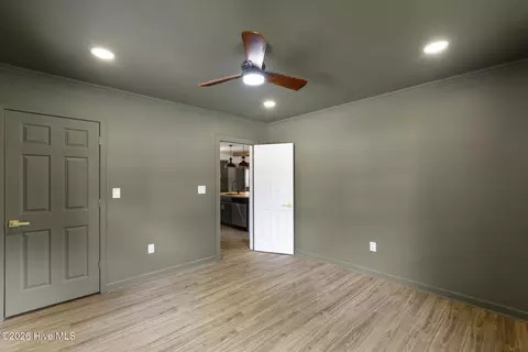 Bedroom - 310 E Cliff St, Wallace, NC 28466 photo 3 of 3