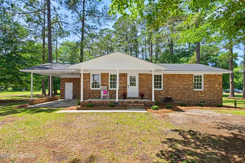 401 Macedonia Church Rd, Evergreen, NC 28438