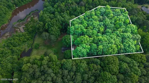 17 Colony Rd, Clayton, NC 27520