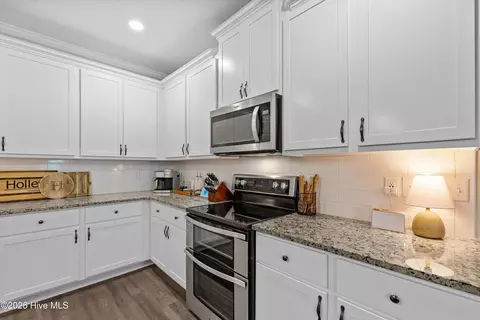 Kitchen - 1918 Preservation Cir, Evans, GA 30809 photo 4 of 5