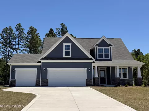 929 Peckham Lp, Aberdeen, NC 28315