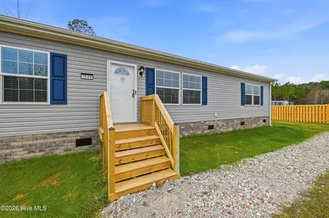 1908 Rooks Rd, Atkinson, NC 28421 photo 3