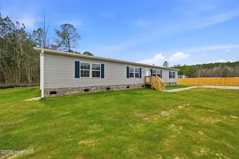 1908 Rooks Rd, Atkinson, NC 28421 photo 2