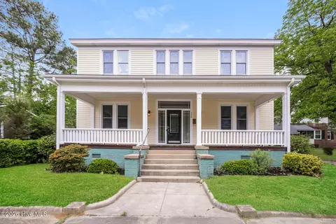208 E Capitola Ave, Kinston, NC 28501
