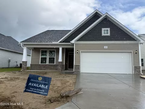 1128 Forest Bend Dr NW, Calabash, NC 28467