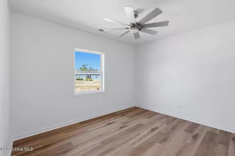 Bedroom - 93 Riegel Dr, Hubert, NC 28539 photo 5 of 6