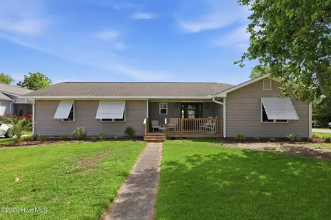602 W Broad St, Swansboro, NC 28584