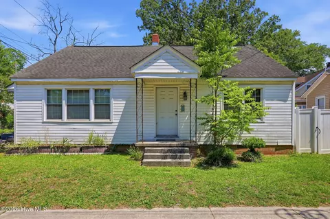 700 Johnston St, Greenville, NC 27858