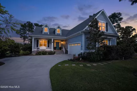 2690 Morningdale Dr, Southport, NC 28461
