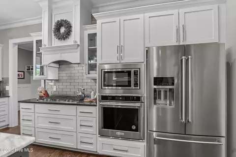 Kitchen - 163 Lagoon Dr, Clarks Hill, SC 29821 photo 4 of 6