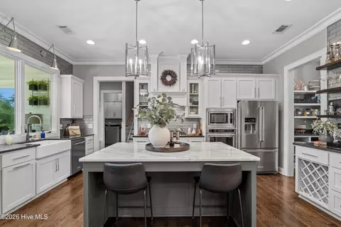 Kitchen - 163 Lagoon Dr, Clarks Hill, SC 29821 photo 2 of 6