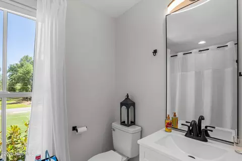 Bath - 163 Lagoon Dr, Clarks Hill, SC 29821 photo 6 of 7