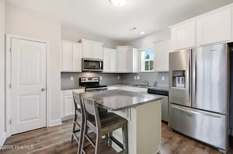 918 Rolling Pines Loop Rd NE, Leland, NC 28451