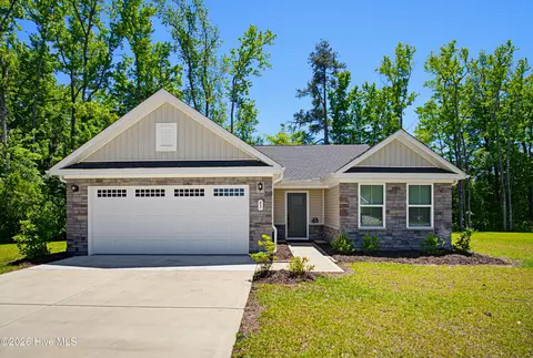 85 Bay Tree Ln, Tabor City, NC 28463