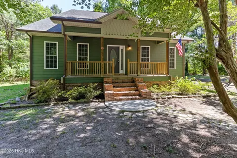 359 Gibson Dairy Rd, Elizabethtown, NC 28337