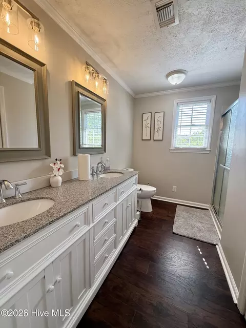 Bath - 2514 Elderberry Dr, Augusta, GA 30906 photo 1 of 3
