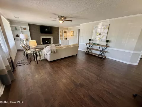 Living - 2514 Elderberry Dr, Augusta, GA 30906 photo 3 of 3