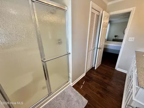 Bath - 2514 Elderberry Dr, Augusta, GA 30906 photo 2 of 3