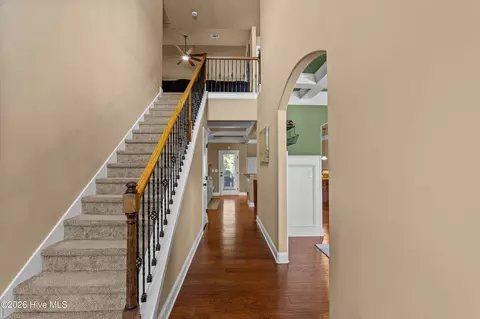 Entry Way - 1020 Barrett Dr, Evans, GA 30809 photo 3 of 5