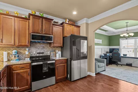 Kitchen - 1020 Barrett Dr, Evans, GA 30809 photo 2 of 3