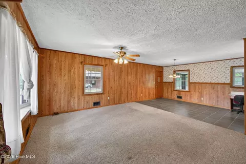 Living - 507 5th St, Jackson, SC 29831 photo 2 of 3