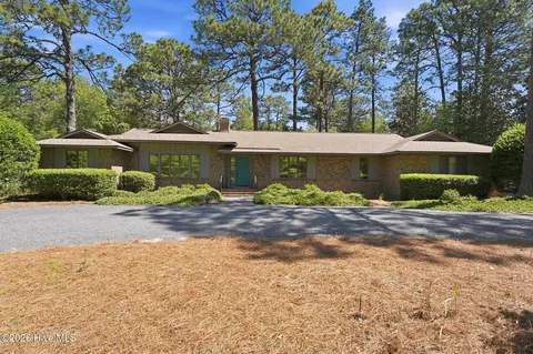 370 Donald Ross Dr, Pinehurst, NC 28374