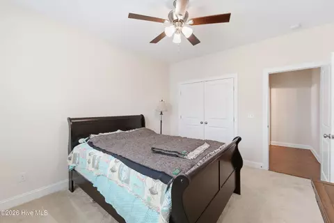 Bedroom - 476 Landsdowne Cir, Hampstead, NC 28443 photo 2 of 10