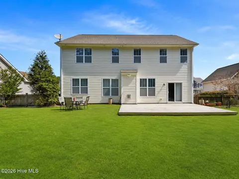 Exterior - 476 Landsdowne Cir, Hampstead, NC 28443 photo 4 of 6