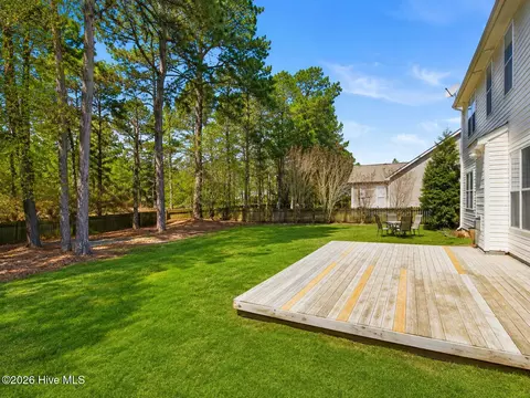 Exterior - 476 Landsdowne Cir, Hampstead, NC 28443 photo 5 of 6