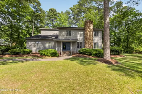 105 Marion Dr, Greenville, NC 27858