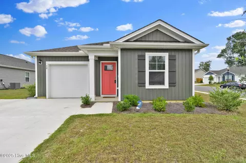 90 Eagle Creek Dr NE, Bolivia, NC 28422