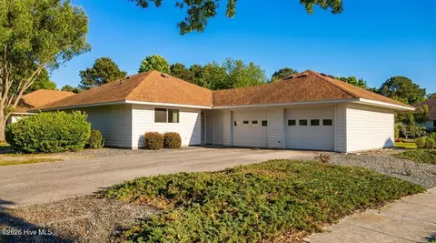 928 Summerlin Falls Ct, Wilmington, NC 28412