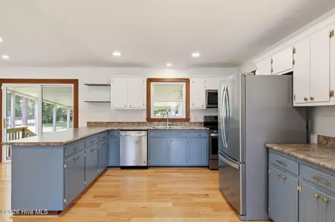 603 River Rd, Trent Woods, NC 28562 photo 3