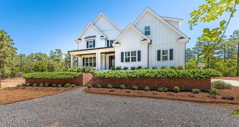 445 Morganwood Dr, West End, NC 27376