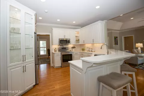 Kitchen - 52 Stoneykirk Dr, Pinehurst, NC 28374 photo 3 of 4
