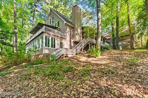 105 Shallow Ford Dr, Rockingham, NC 28379