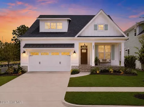 321 Longhill Dr, Wilmington, NC 28412