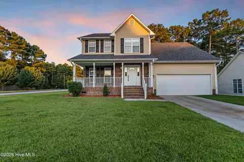 216 Burning Tree Ln, Jacksonville, NC 28546