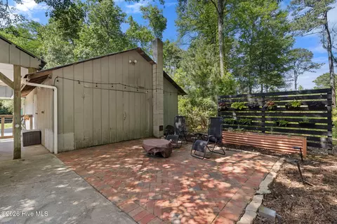 Exterior - 981 Sloop Point Loop Rd, Hampstead, NC 28443 photo 16 of 17