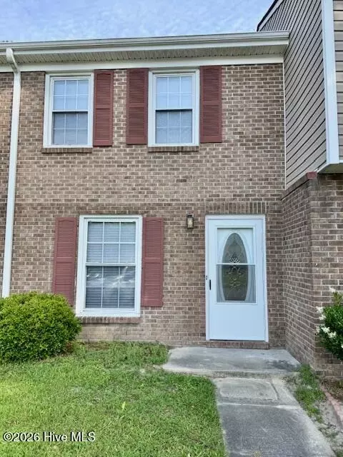 141 King George Ct, Jacksonville, NC 28546