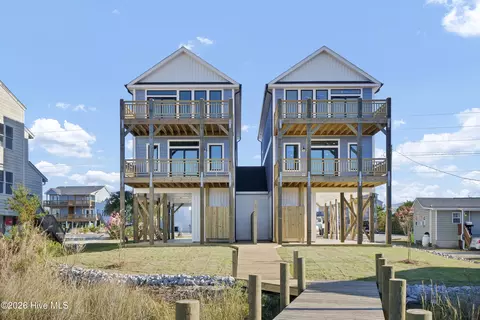 705 S Topsail Dr #B, Surf City, NC 28445
