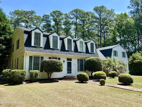 1304 Franklin Ave, Laurinburg, NC 28352