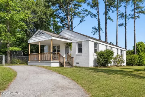 308 Idaho Dr, Jacksonville, NC 28540