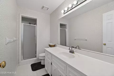 Bath - 2510 Commons Trce, Augusta, GA 30909 photo 3 of 6