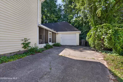 Exterior - 2510 Commons Trce, Augusta, GA 30909 photo 5 of 7